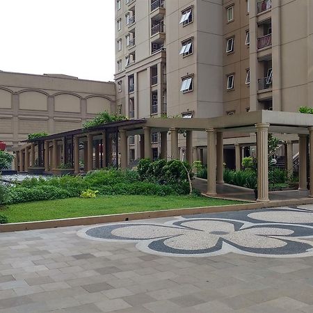 Extra Space 3Br Apartment Grand Palace Kemayoran By Travelio Jakarta Kültér fotó