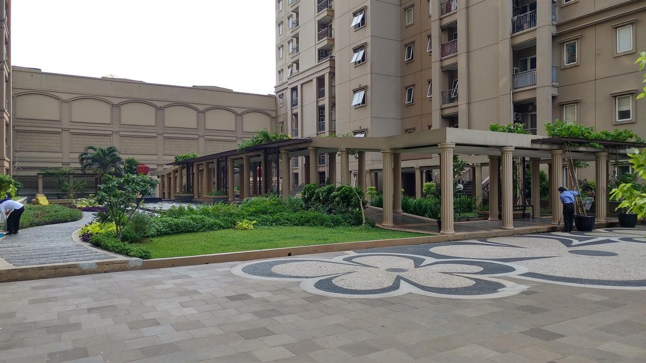 Extra Space 3Br Apartment Grand Palace Kemayoran By Travelio Jakarta Kültér fotó